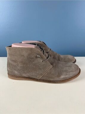 LUCKY BRAND Taupe Suede Leather ASHBEE Chukka Boots Lace-Up Gum Plaid Liner 6M